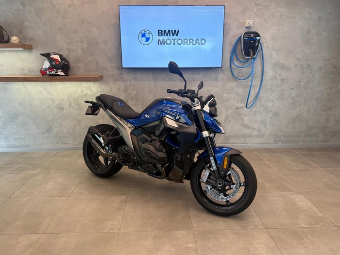 2025 BMW