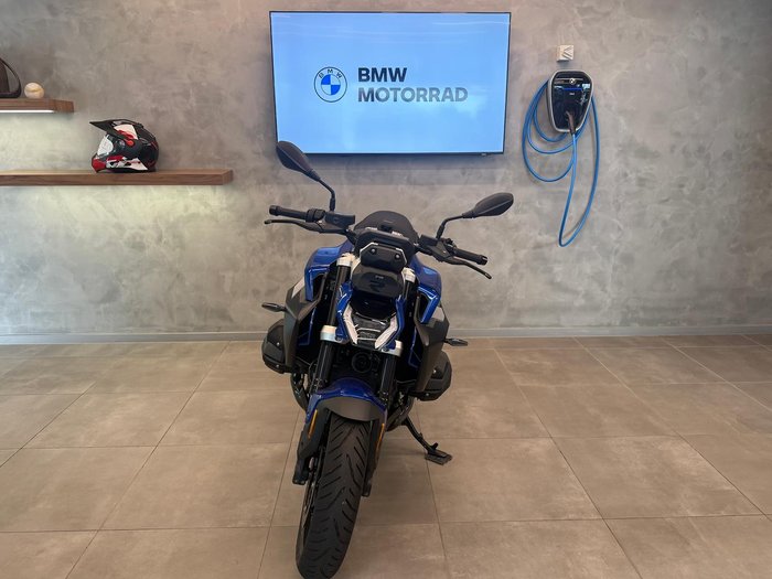 2025 BMW