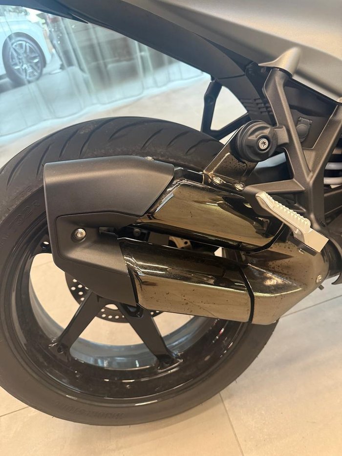 2025 BMW R 1300 R R 1300 Blue