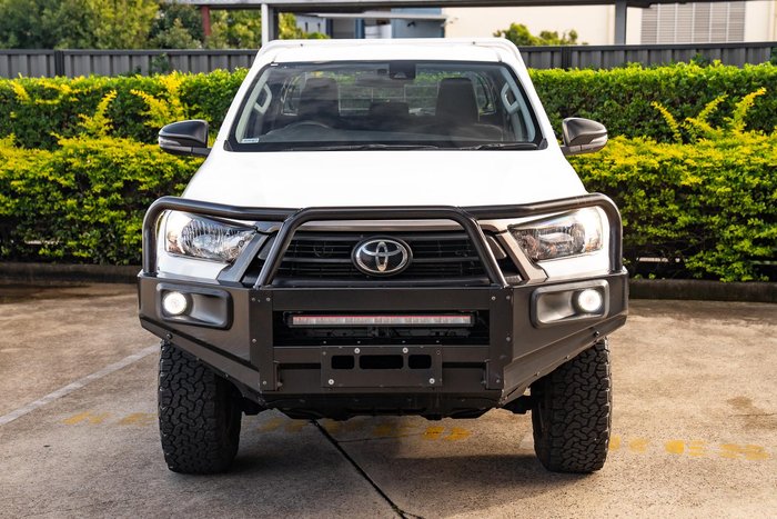 2022 Toyota Hilux SR