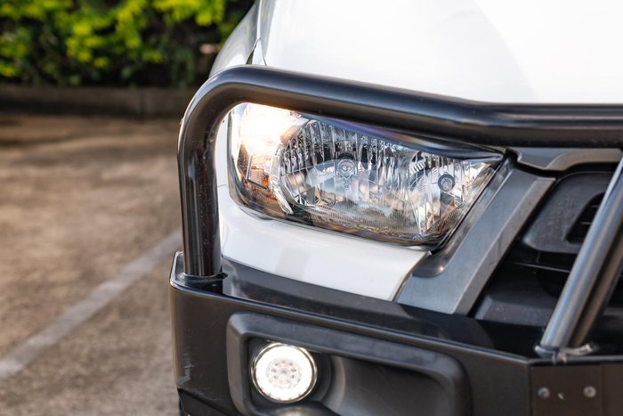 2022 Toyota Hilux SR