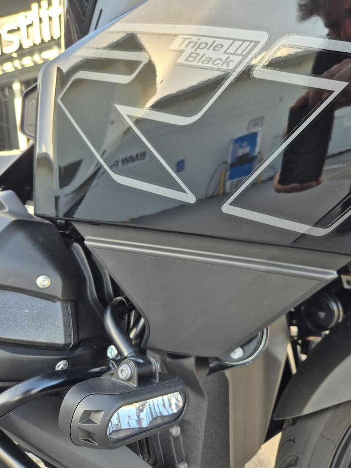 2025 BMW R 1300 RT Triple Black R 1300 Black