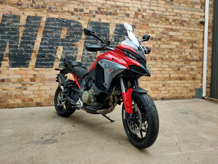 2026 DUCATI MULTISTRADA V4S TRAVEL AND RADAR DUAL PURPOSE RED