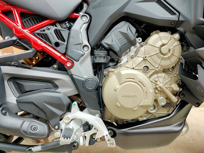 2026 DUCATI MULTISTRADA V4S TRAVEL AND RADAR DUAL PURPOSE RED