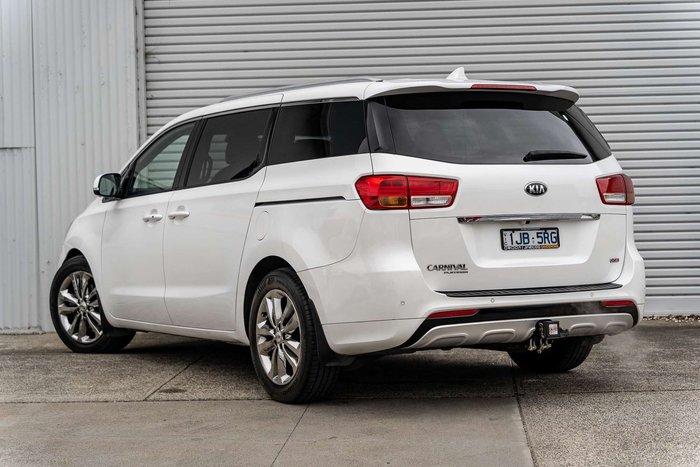 2017 Kia Carnival Platinum