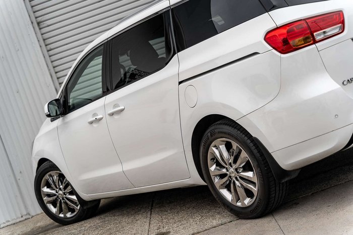 2017 Kia Carnival Platinum