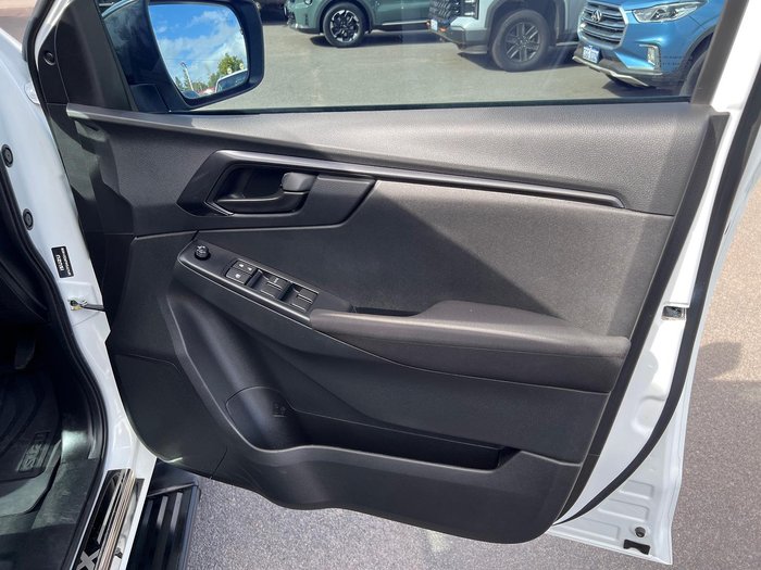 2025 Isuzu D-MAX X-RIDER