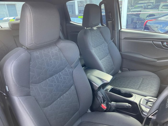 2025 Isuzu D-MAX X-RIDER
