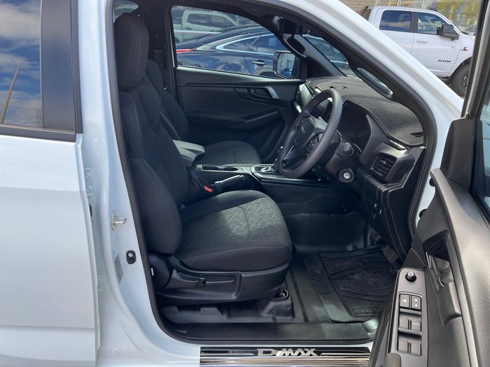 2025 Isuzu D-MAX X-RIDER