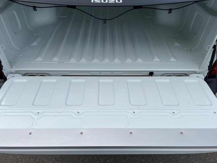2025 Isuzu D-MAX X-RIDER