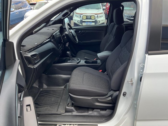 2025 Isuzu D-MAX X-RIDER