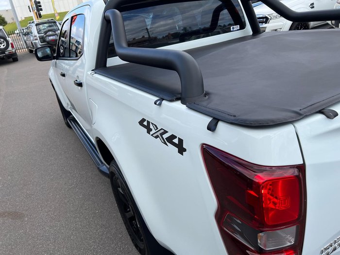 2025 Isuzu D-MAX X-RIDER