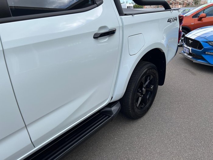 2025 Isuzu D-MAX X-RIDER