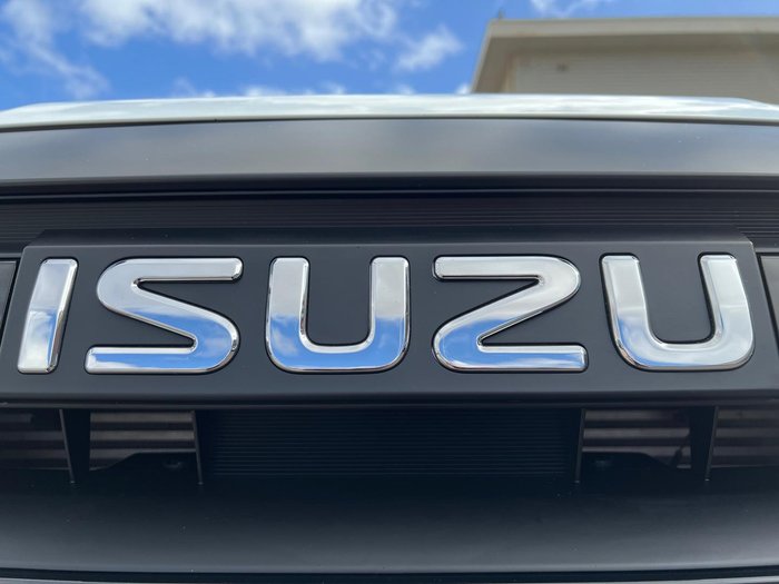 2025 Isuzu D-MAX X-RIDER