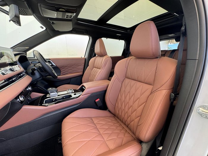 2025 Mitsubishi Outlander Exceed Tourer