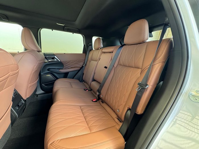 2025 Mitsubishi Outlander Exceed Tourer