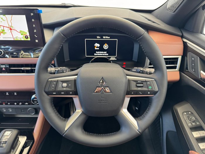 2025 Mitsubishi Outlander Exceed Tourer