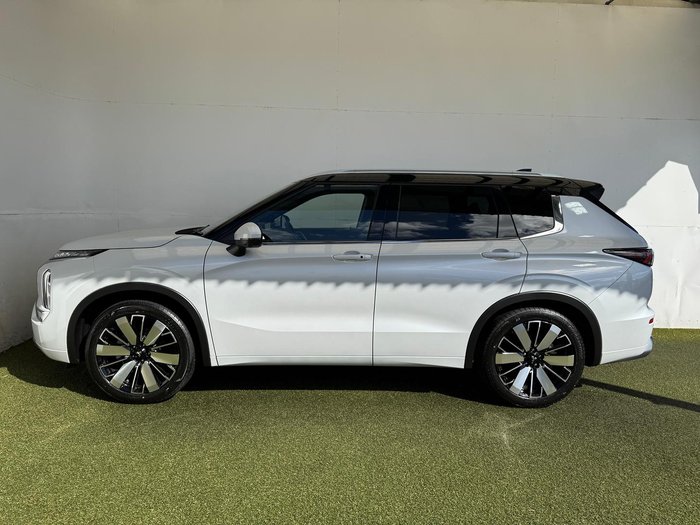 2025 Mitsubishi Outlander Exceed Tourer