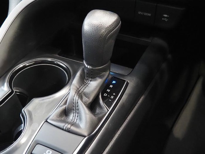 2019 Toyota Camry Ascent