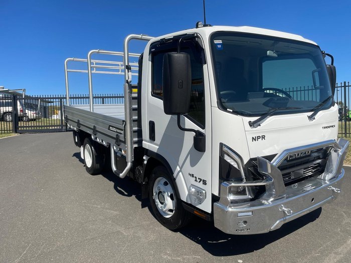2026 Isuzu Npr 45/65-175 Mt D28 Trade Pack