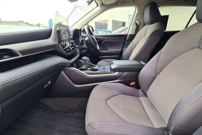 2023 Toyota Kluger GX