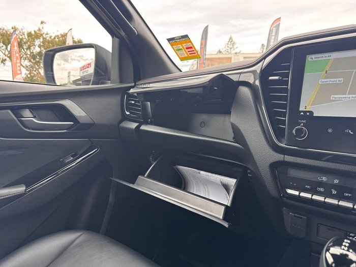 2025 Isuzu D-MAX X-TERRAIN