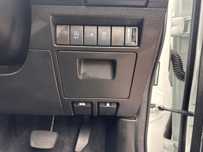 2025 Isuzu D-MAX X-TERRAIN