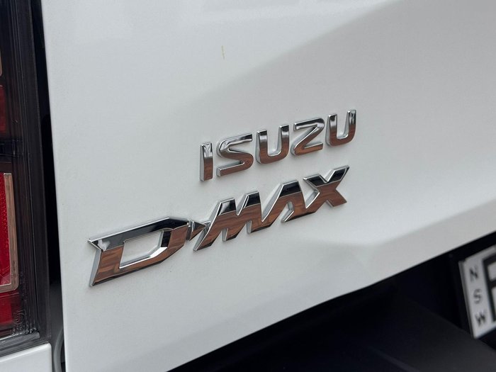2025 Isuzu D-MAX X-TERRAIN