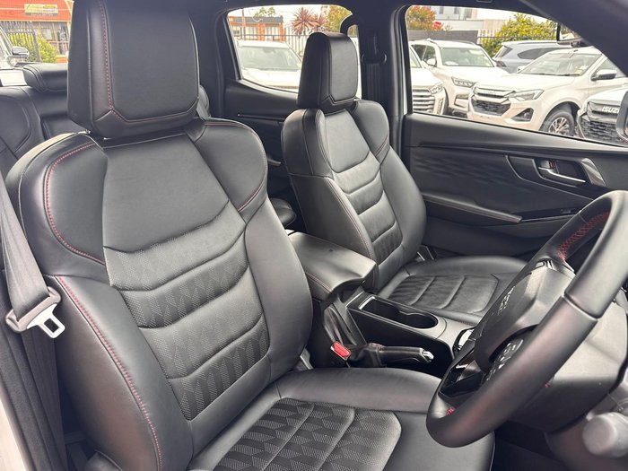 2025 Isuzu D-MAX X-TERRAIN