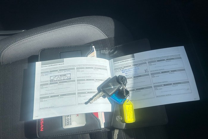 2021 Nissan Navara SL