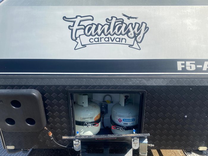 2020 Fantasy Caravan F5 A