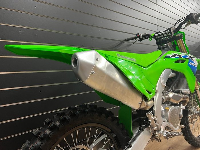 2026 Kawasaki 2026 Kawasaki KX252 MOTOCROSS Green