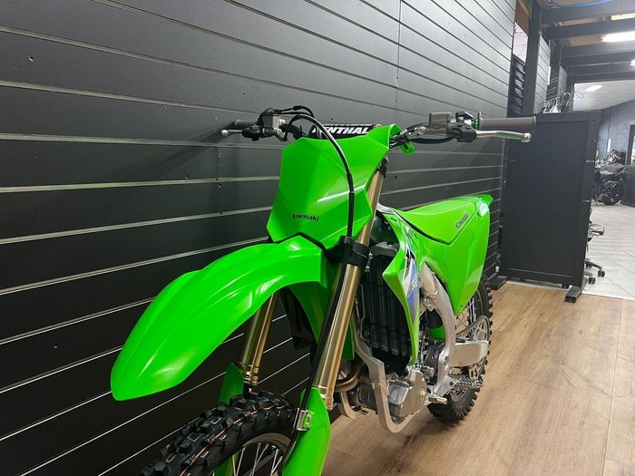 2026 Kawasaki 2026 Kawasaki KX252 MOTOCROSS Green