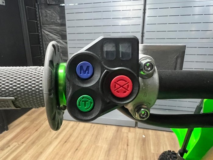 2026 Kawasaki 2026 Kawasaki KX252 MOTOCROSS Green