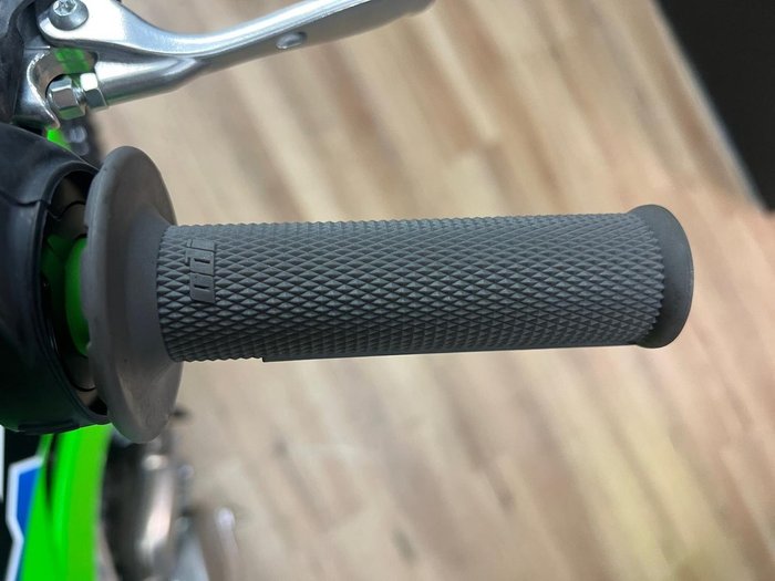 2026 Kawasaki 2026 Kawasaki KX252 MOTOCROSS Green