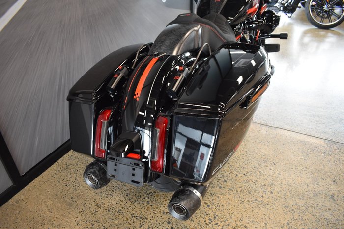 2026 HARLEY-DAVIDSON FLTRXSTSE CVO RD GLIDE ST 121