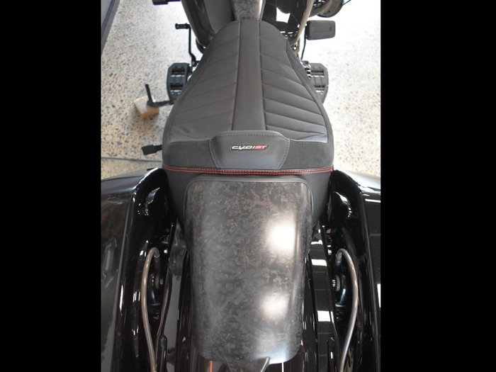 2026 HARLEY-DAVIDSON FLTRXSTSE CVO RD GLIDE ST 121