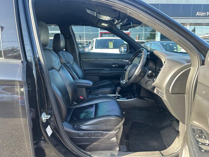 2021 Mitsubishi Outlander Black Edition