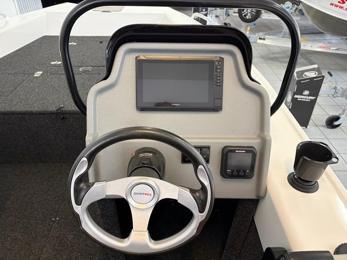 2025 QUINTREX 481 Hornet