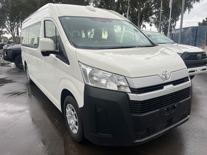 2022 Toyota Hiace Commuter