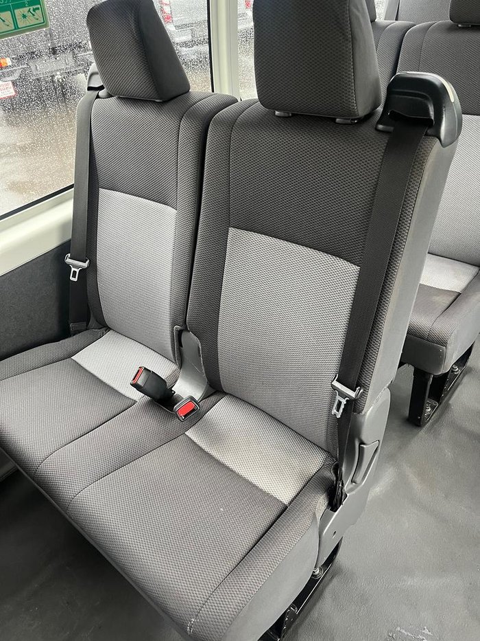 2022 Toyota Hiace Commuter