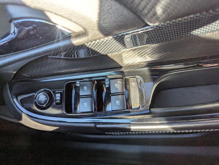 2016 Holden Commodore SV6
