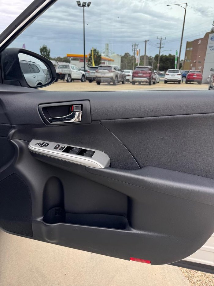 2013 Toyota Camry Hybrid H AVV50R Diamond White