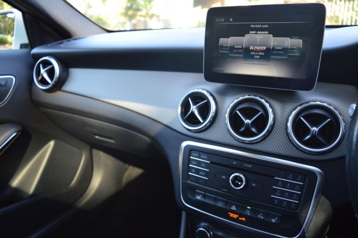 2017 Mercedes-Benz GLA-Class GLA180 X156 Cirrus White