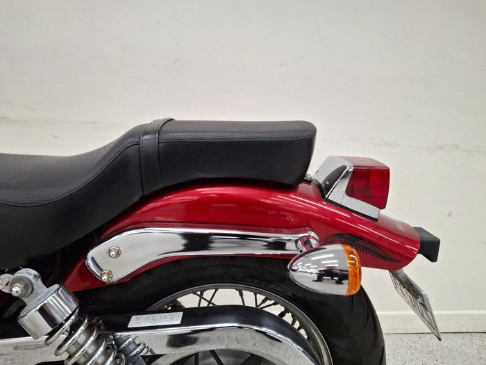 2015 Suzuki BOULEVARD S40 Red