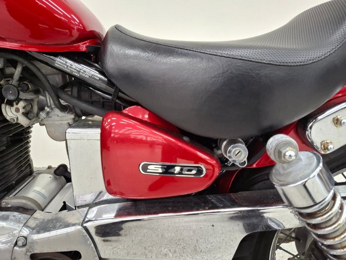 2015 Suzuki BOULEVARD S40 Red