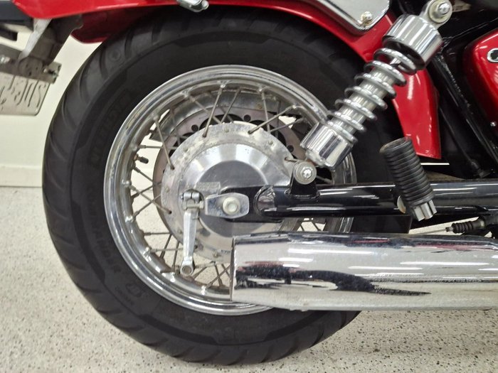 2015 Suzuki BOULEVARD S40 Red