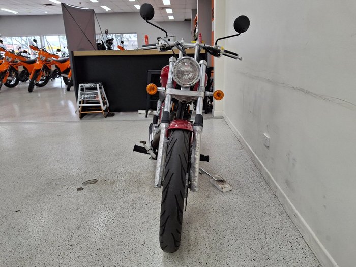 2015 Suzuki BOULEVARD S40 Red