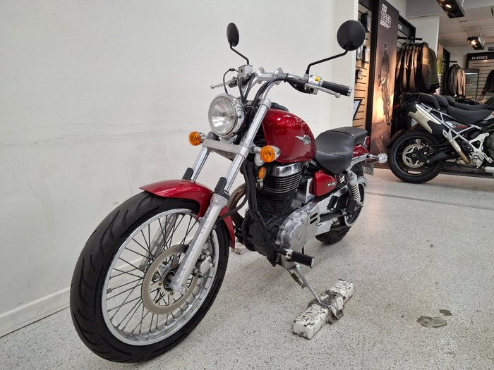 2015 Suzuki BOULEVARD S40 Red