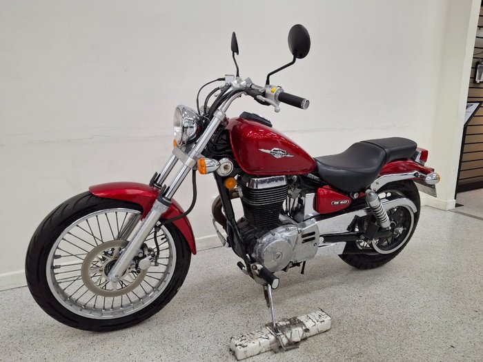 2015 Suzuki BOULEVARD S40 Red